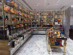 景观位-VENCHI 闻绮(北京国贸商城店)