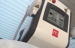 -咪咪比基尼脱毛专业店