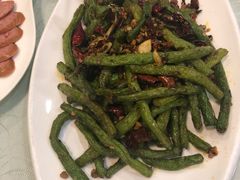 干煸四季豆-黄家饺子东北特色菜馆(湖滨商业街店)