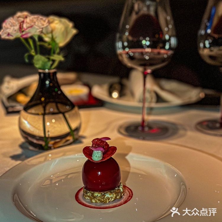 上海拍照|绝美一线江景餐厅！俯瞰浦东！