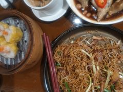 -广州中心皇冠假日酒店·百粤楼