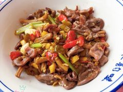 -笨豆腐居民楼菜馆•江西小炒(天津开发区店)