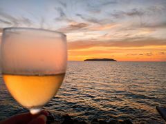 -Sunset Bar(丹绒亚路香格里拉店)