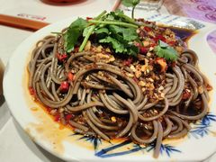 酸辣蕨根粉-杨氏青龙虾·羊蝎子(托乐嘉店)