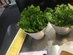 -胡须佬鸡煲四季火锅店(石厦西村直营店)