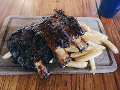 -Ribs & Burgers The Rocks