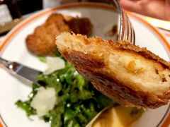 Compte芝士牛角包-夿萐咖啡(爱雍·乌节店)
