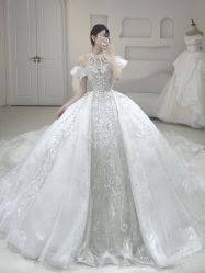 -曼青婚纱礼服馆