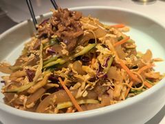 龙江炒肉拉皮-宏达老菜馆(东安街店)