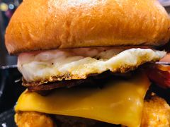 -The Habit Burger Grill 哈比特汉堡(爱琴海店)