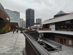 -东方体育中心(地铁站)