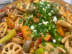 -廖哥泡椒兔(峨眉店)