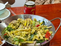 -芦茨金富饭庄·25年老字号·专做稻草鸡