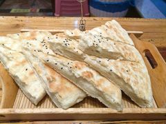 特色饽饽饼-王明古法砂锅居(开化寺店)