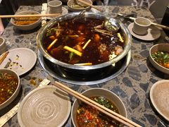 -肖肖酸萝卜鱼火锅(总店)