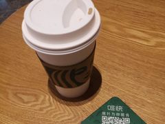 香草味拿铁-星巴克臻选(上海中环广场2F店)