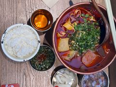 -成都你六姐·牛肉冒菜(上海环宇荟店)