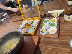 -良米山·云南野生菌过桥米线(上海首店)