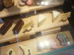 -麦当劳(国际社区店)