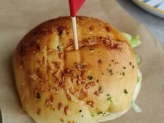 -必胜客(尹山湖歌林公园店)