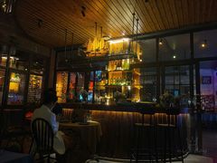 -拾光音乐餐酒吧(告庄星光夜市店)