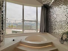 -Yolo私汤温泉设计师酒店(重庆南滨路店)