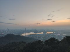 -紫金山山顶公园