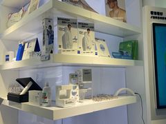 -浮光眼镜·蔡司视觉合作·数字验配中心(陆家嘴店)