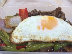 窝蛋滑牛煲仔饭-明腾壹间茶餐厅(新都会花园广场店)