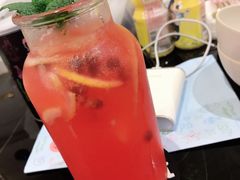 石榴柠檬苏打水-Lilliput粒粒堡亲子餐厅(置汇旭辉店)