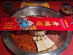 -谭鸭血老火锅(龙湖宝山天街店)