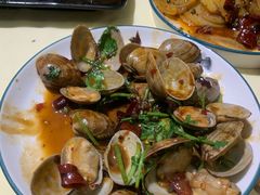 -嗨辣小聚·盘锦河蟹·海鲜烧烤龙虾(盘锦十年好店)