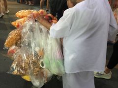 -周日夜市