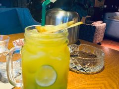 -84那年咖啡馆(李沧万达店)