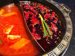 红油锅底微辣-纸盐河码头火锅(十八梯店)