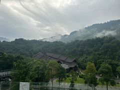 -中铁花水湾温泉酒店(大邑店)