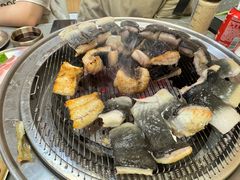 -围炉肉舍丹东海鲜烤肉·烤活鳗(步行街店)
