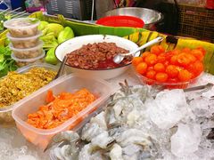 -席娜卡琳火车铁道夜市