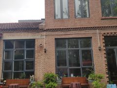 -苹果树下艺术餐厅(宋庄店)