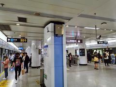 -陆家浜路(地铁站)