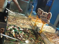 -领鲜活海鲜榴莲自助火锅(东门店)