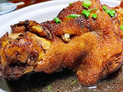 -老码头黑皮肘子锅包肉(赣水路店)