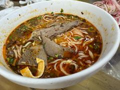 -陇上全荟兰州传统牛肉面(延吉路店)