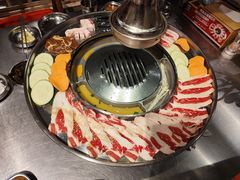 -哈哈碳都·牛肋条无限自助烤肉(台江万达店)