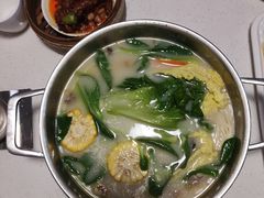 -煲王粤菜餐厅(中侨中心店)