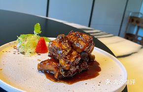 15-Year Italian Black Vinegar Braised Pork Ribs