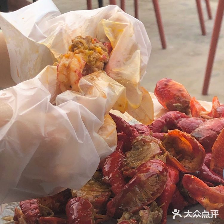 夏日必吃🦞好吃到空盘！