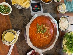 -黄利砖万峰林布依特色酸笋牛肉馆