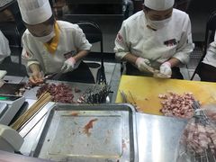 现穿羊肉串-丰茂烤串(六里桥店)