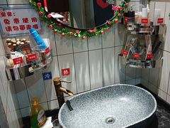 -巴卤社老火锅(财富店)